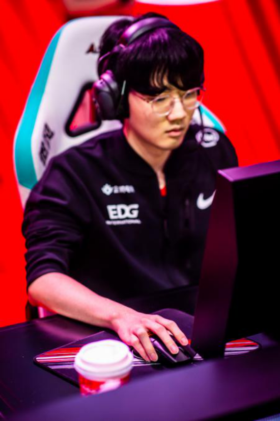 微软发布下一代Xbox主机的最新消息